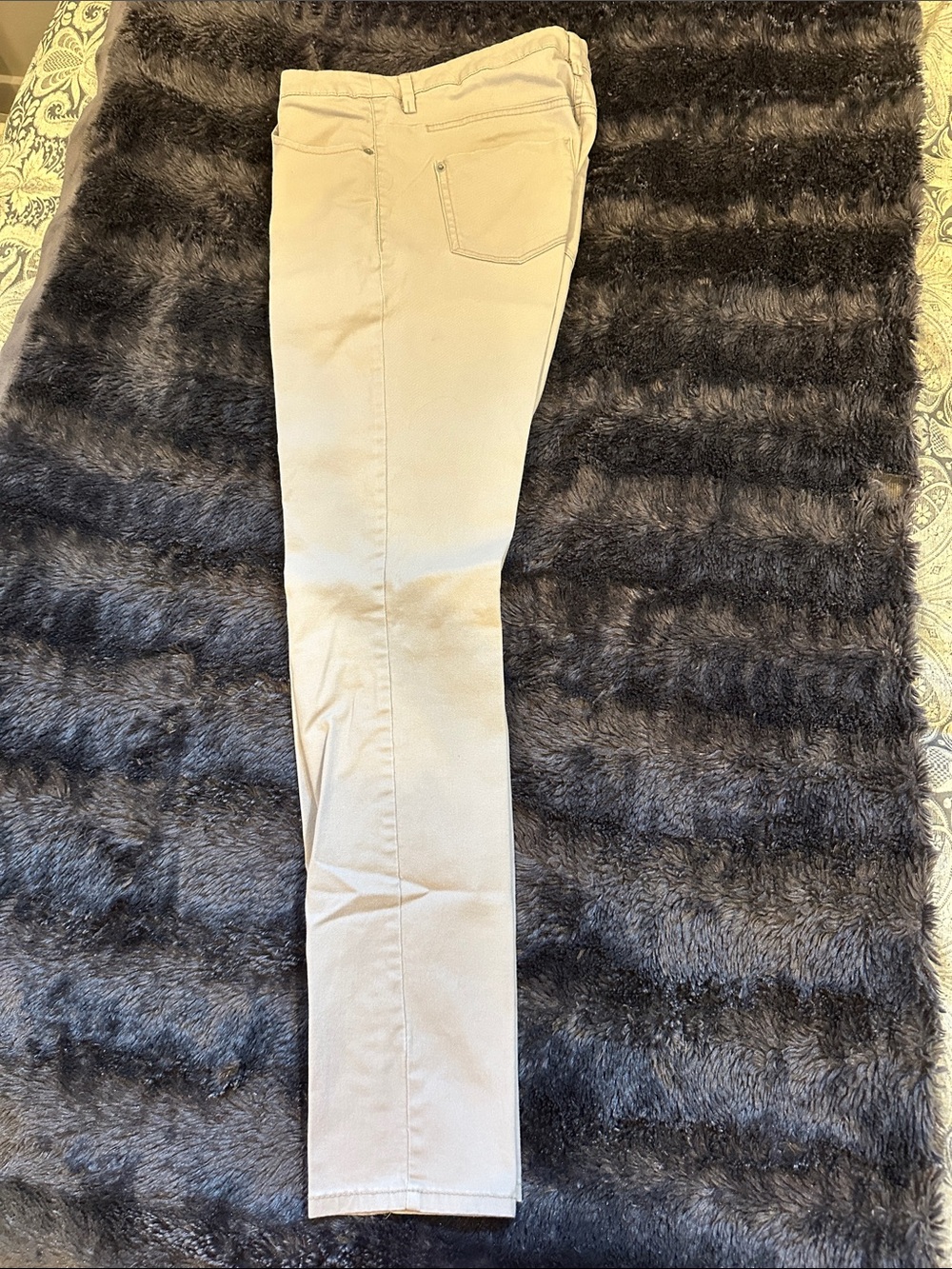 H&M Women's Ankle-Length Slim Jeans in Beige